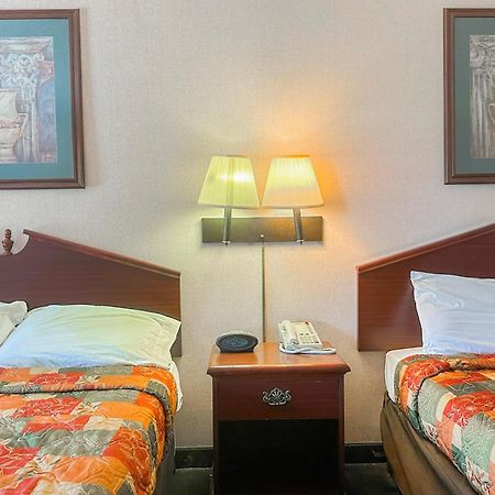 Oyo Hotel East Macon I-75 Eksteriør billede