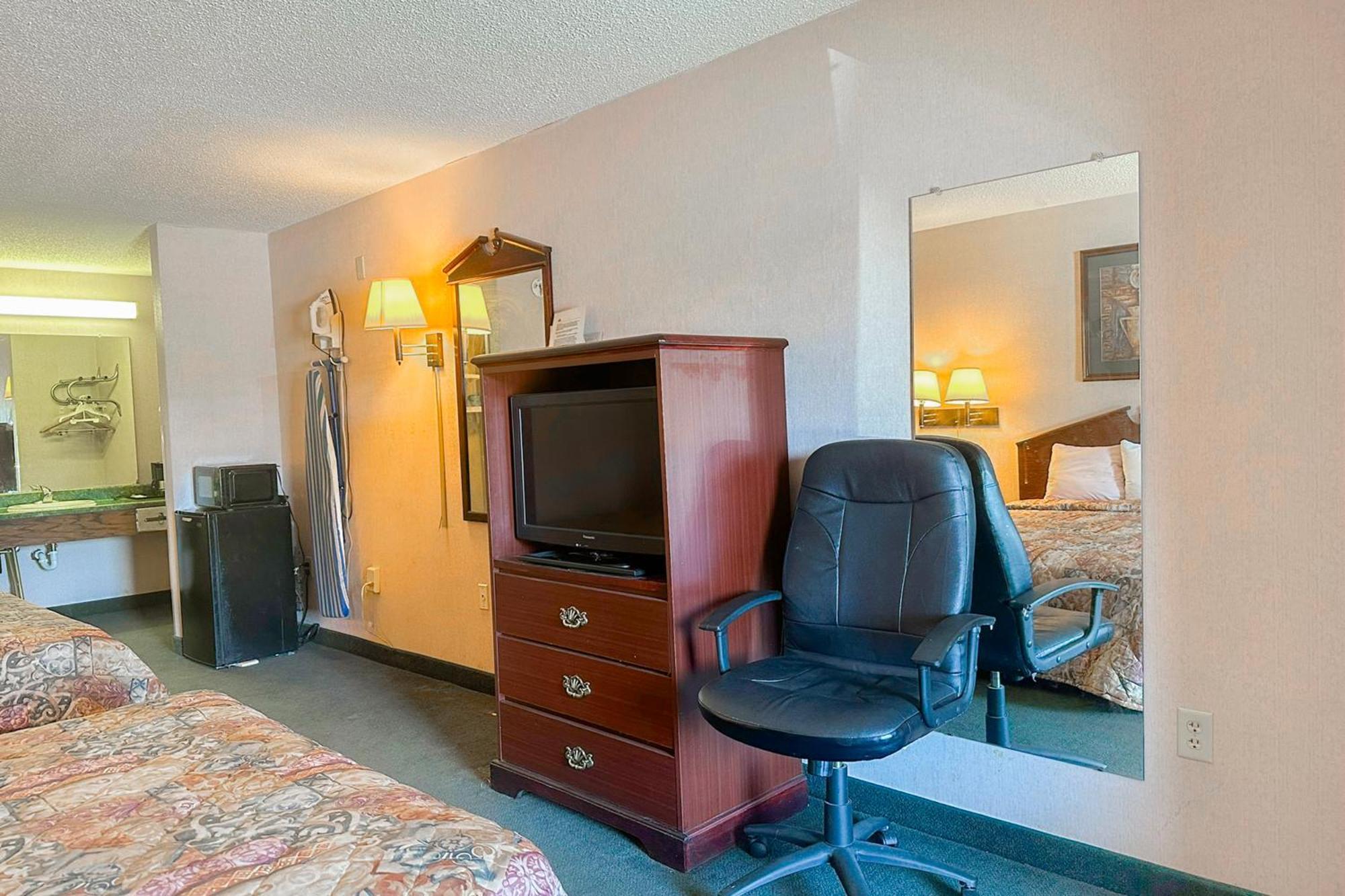 Oyo Hotel East Macon I-75 Eksteriør billede